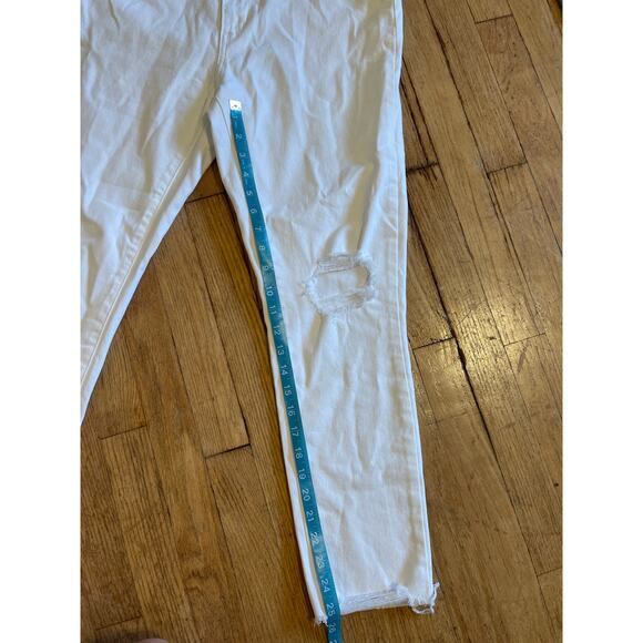 NWT Levis 721 High Rise White Skinny Jeans Size 32 - Picture 6 of 8